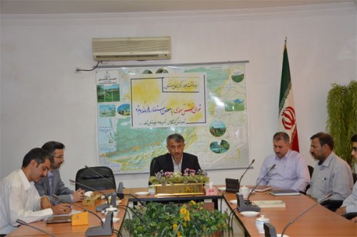 شورای دانش آموزی مدرسه شاهد پسران گنبدکاووس مقام برتر شوراهای دانش آموزی استان گلستان را کسب کرد