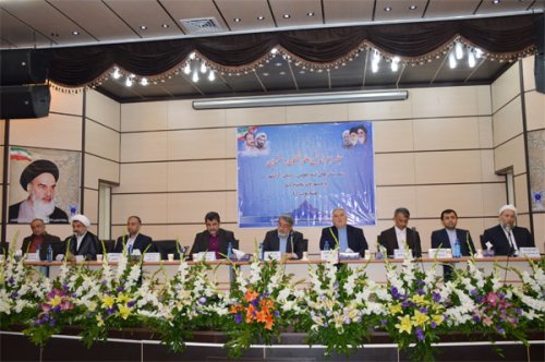 با حضور وزیر کشور جلسه هم اندیشی علما و نخبگان سه شهرستان شرق گلستان آغاز شد