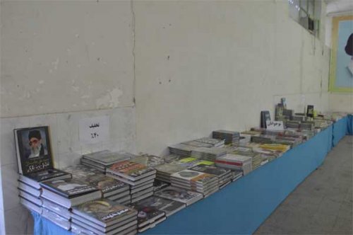 به مناسبت روز دانشجو و هفته پژوهش نمایشگاه کتاب در شهرستان گنبدکاووس افتتاح شد